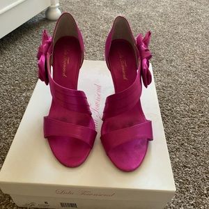Lulu Townsend Fuchsia Satin Heels Size 8